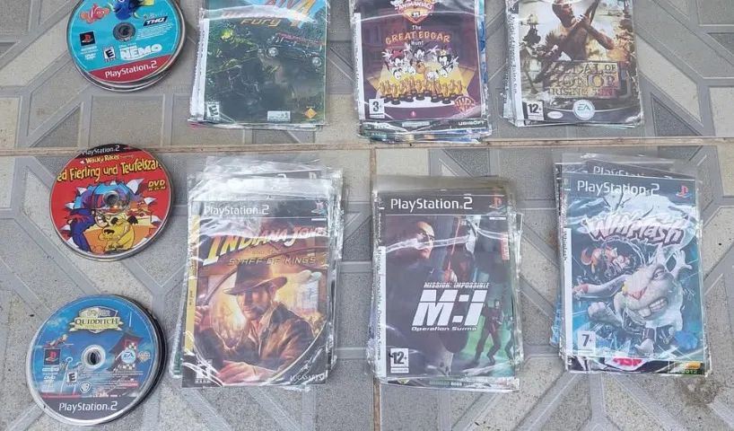 Jogo PS2 playstation paralelo são 128 jogos na compra lote sai R$ 2.99 só vendo lote Jogo  - Foto 2