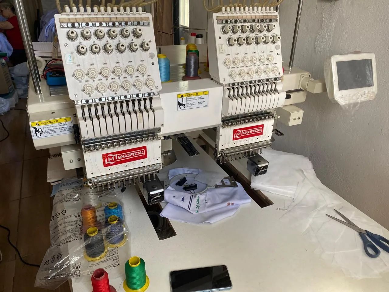 Máquina de Bordar Industrial MAKSPECIAL