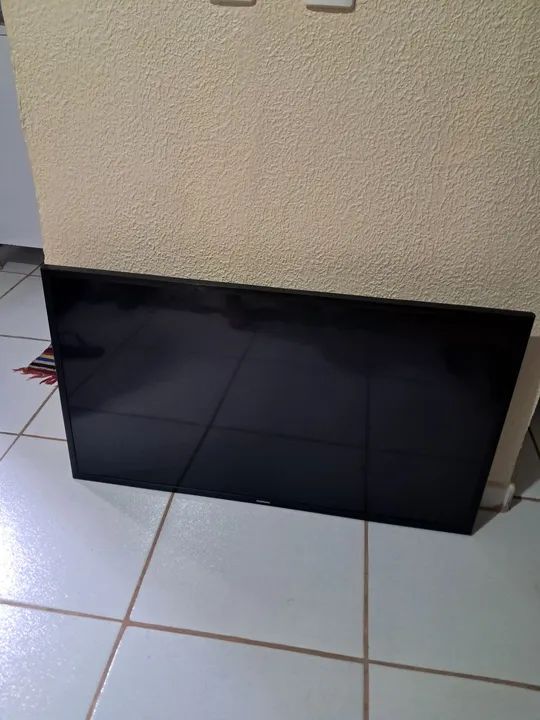 Smart TV Samsung 40 polegadas, Barra de led queimada  - Foto 2