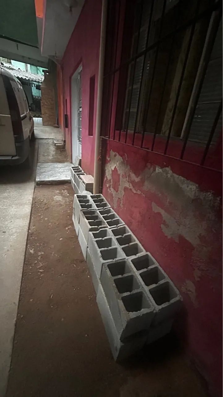 Bloco de cimento de 20 tenho 22 vendo por 4,00 cada - Foto 2