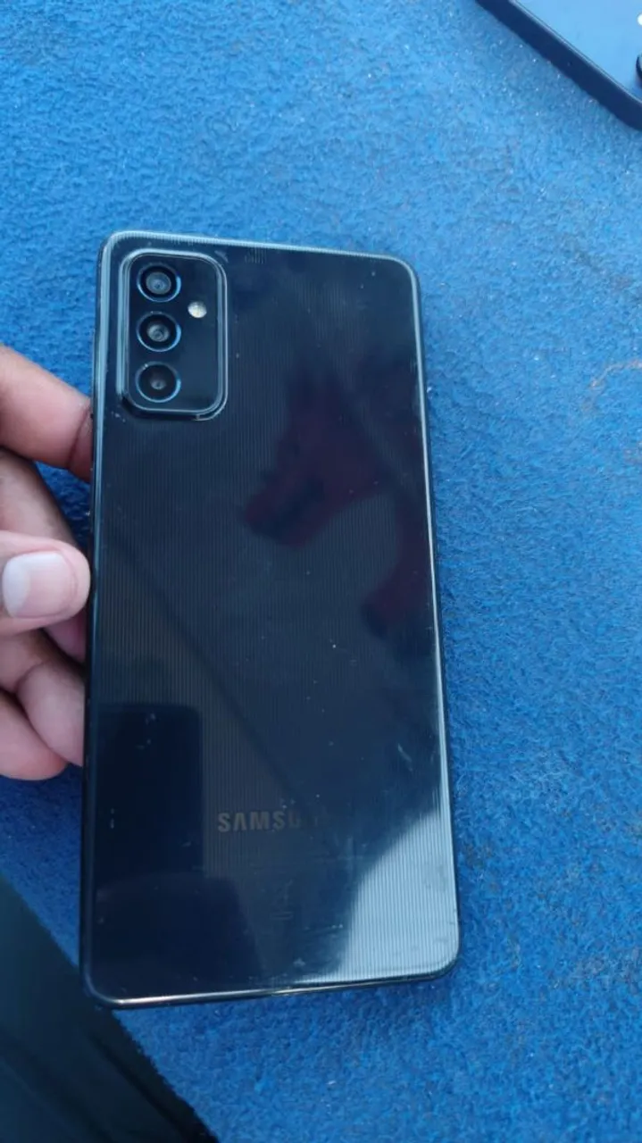 Samsung m52 6 de RAM, 128gb. Tudo ok