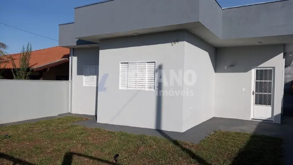 Venda de Casas / Área de Lazer na cidade de Borborema