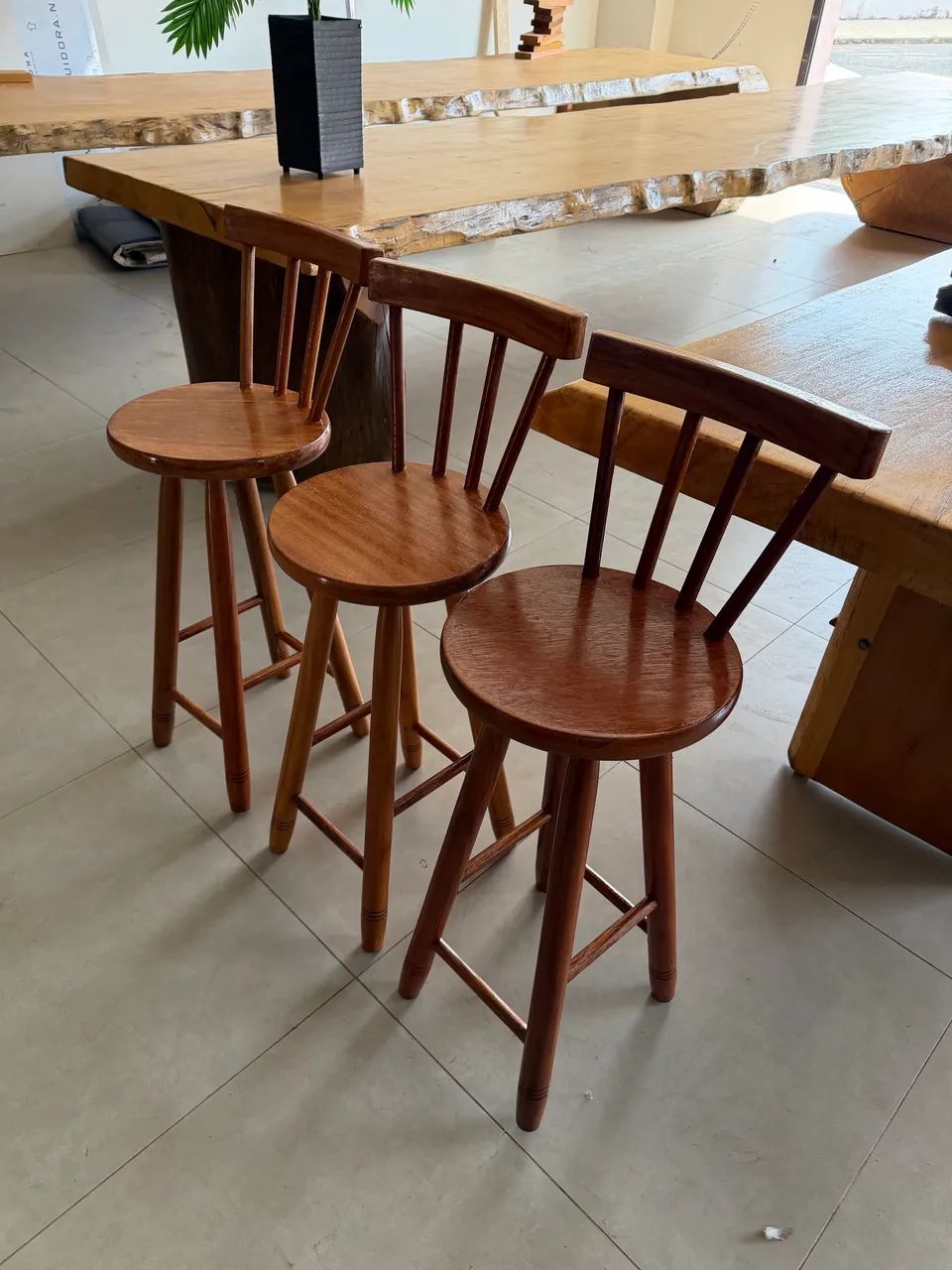 Banqueta maciça 