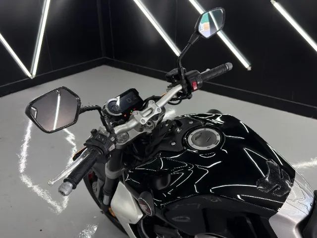 CB 1000R 2021 - Foto 5