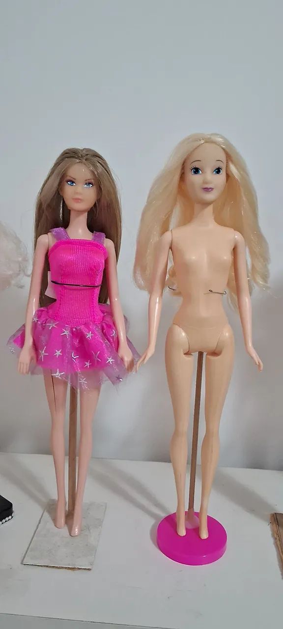 Lote de barbie usadas genericas - Foto 3