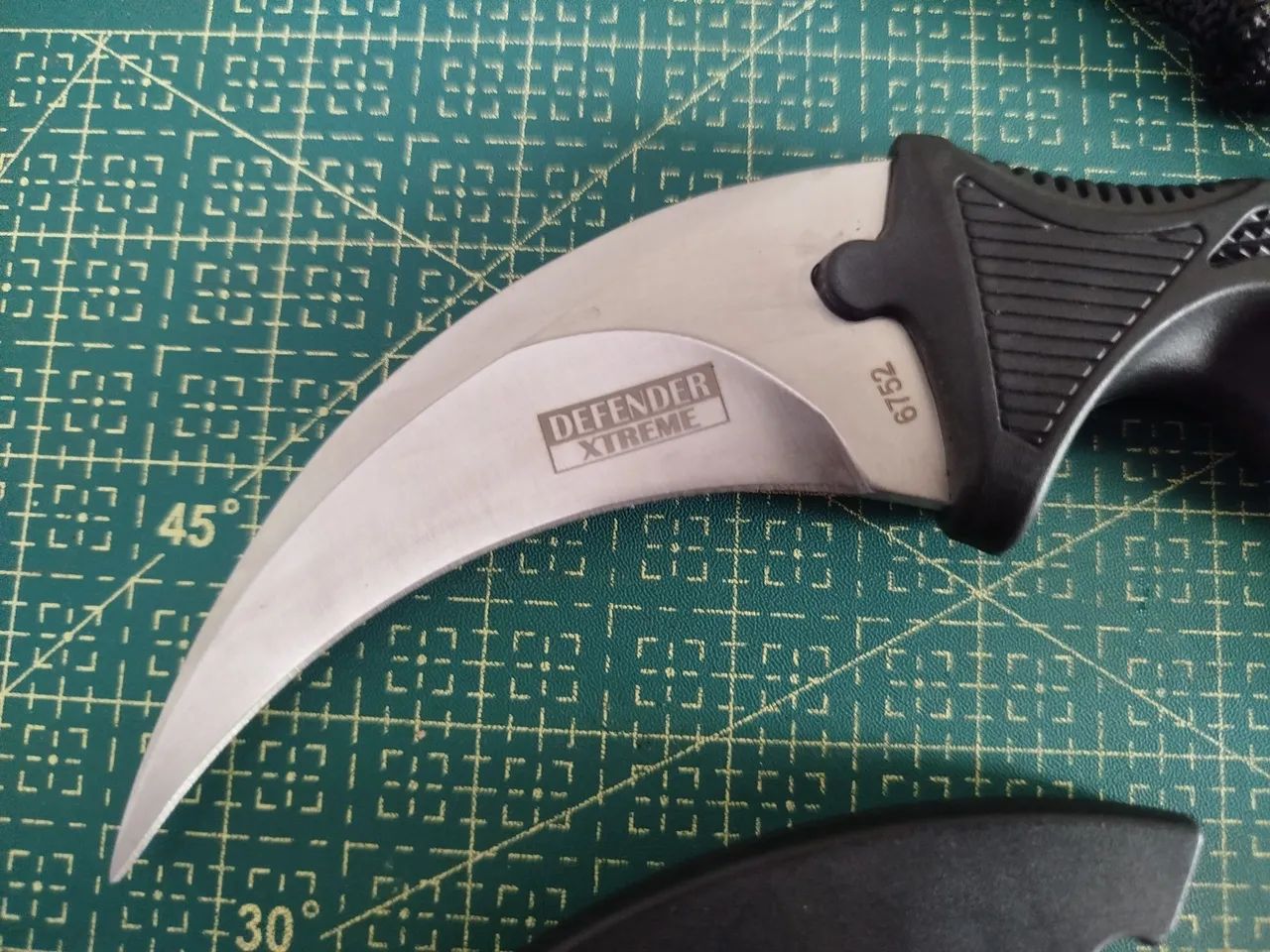 Faca Karambit Tática Defender Xtreme (Com Bainha de Pescoço) - Foto 3