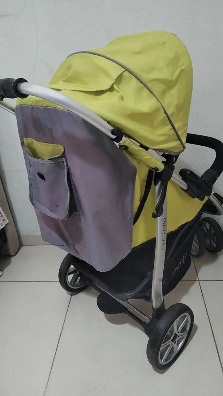 Carrinho de Bebê importado Compacto e Confortável - Foto 4