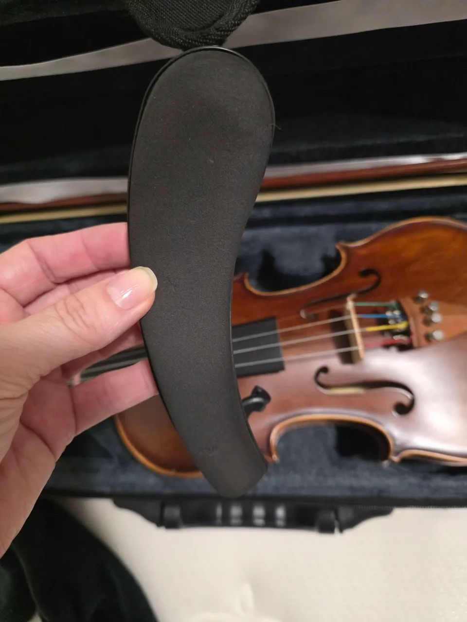 Violino 1/2 completo - com estojo, arco e acessórios - Foto 4