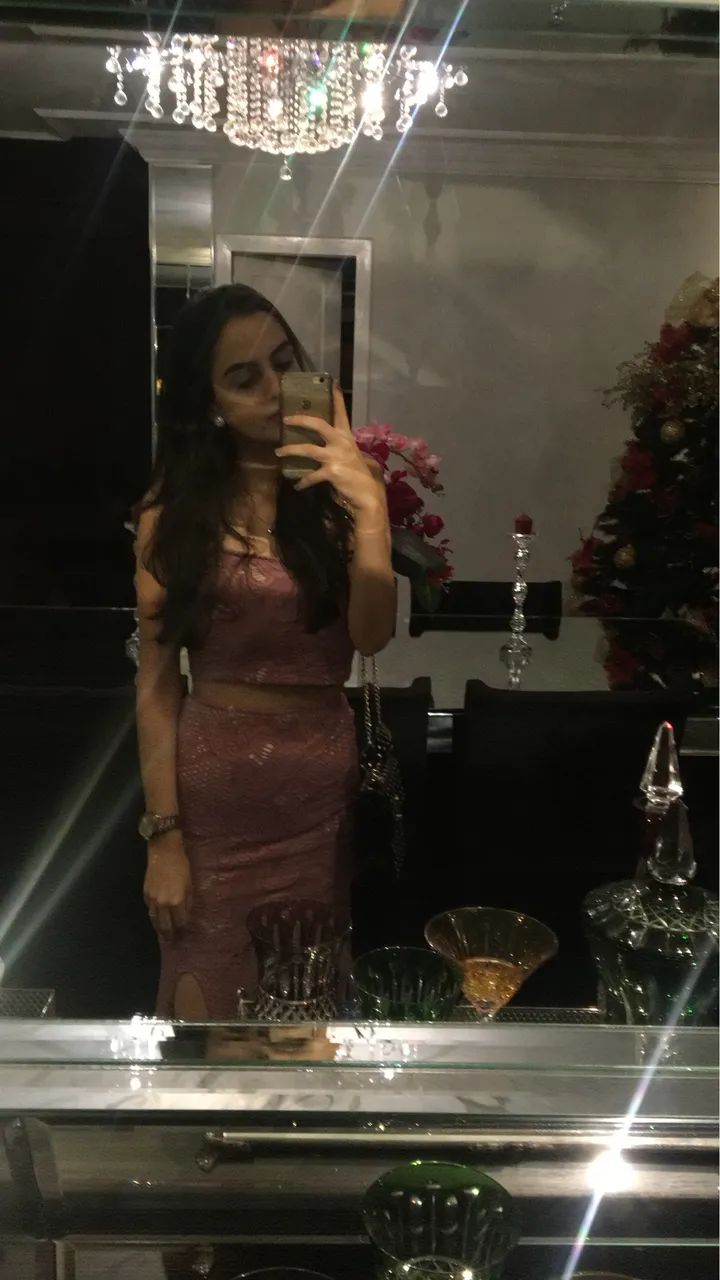 Conjunto top e saia, usado apenas duas vezes - Foto 2