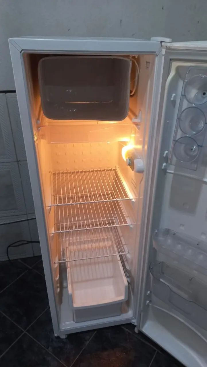 Geladeira Consul eslim  - Foto 5