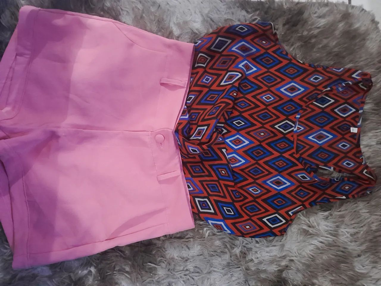 Conjunto short e blusa n° 42 - Foto 3
