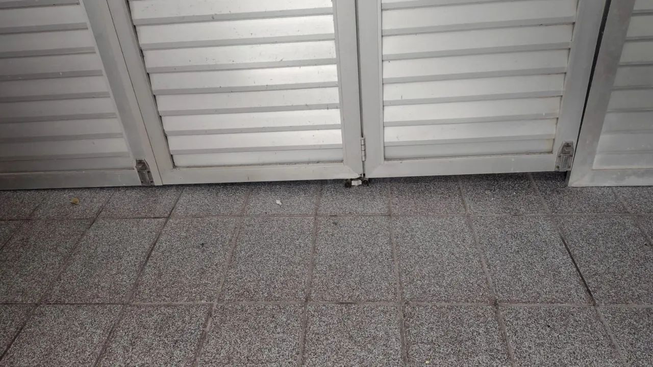Porta de alumínio  - Foto 4
