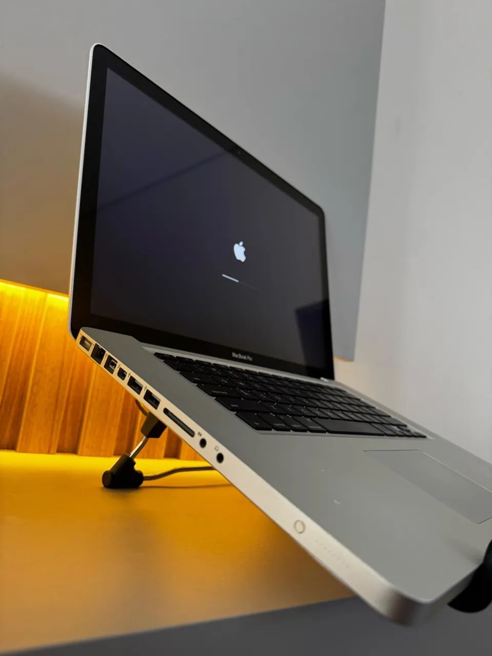 Macbook Pro 15? - Intel Core i7, 16gb RAM, 256gb SSD - Foto 4