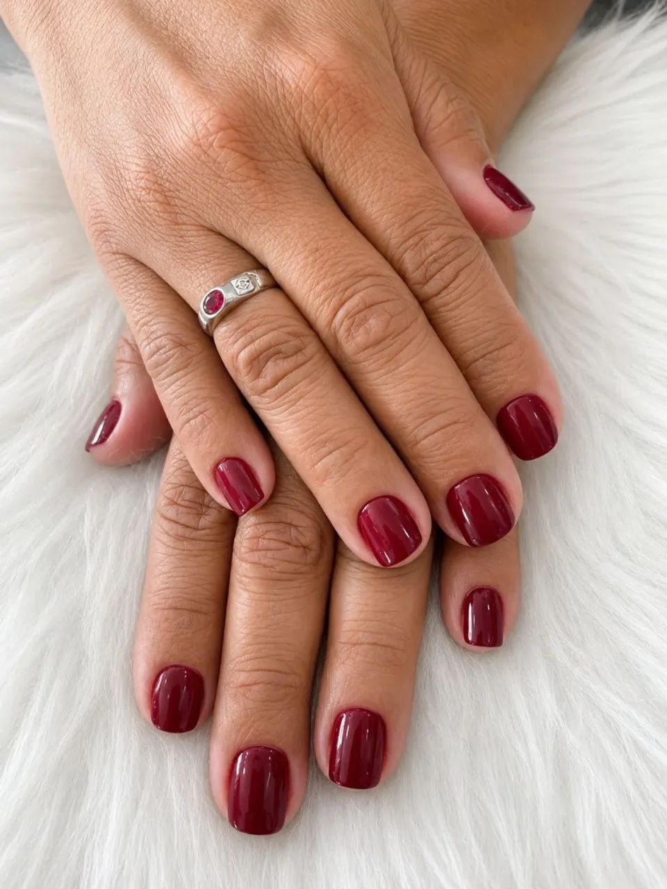 Precisa-se de Manicure 