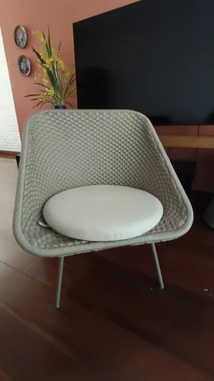 Poltrona decorativa em fibra trançada - Foto 2