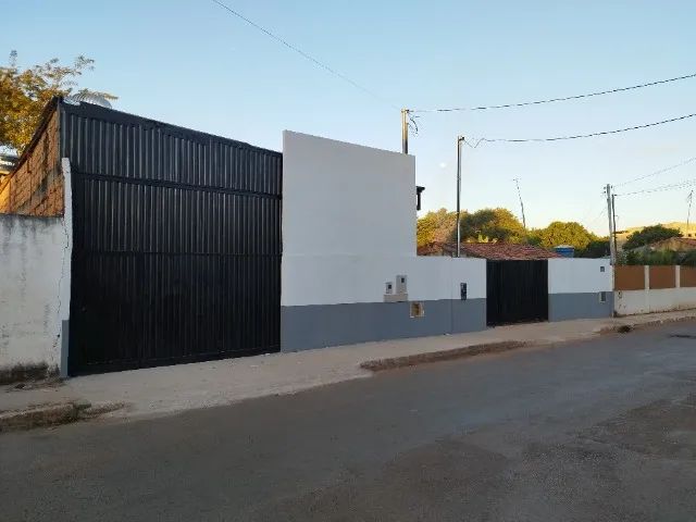 Excelente Galpão com mezanino no Centro de São Sebastião/DF - 700m2
