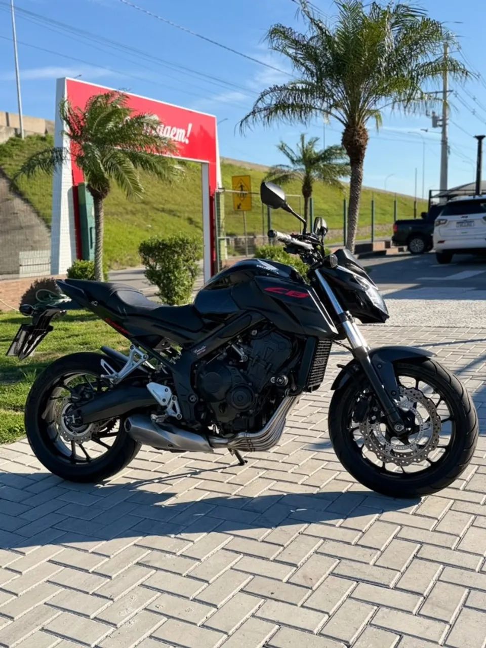 CB650F   IMPECAVEL