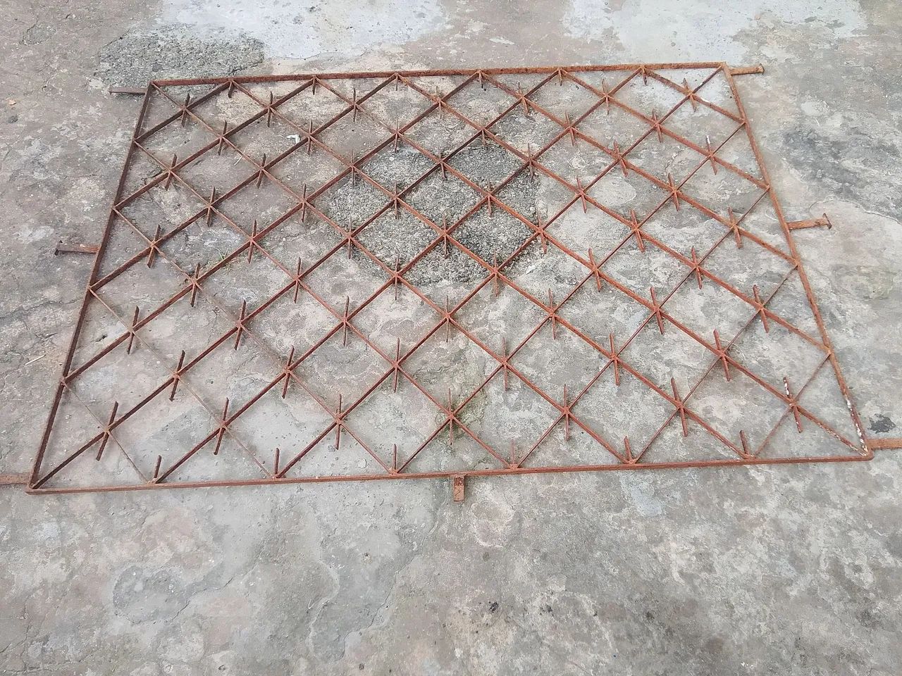 Uma grade  - Foto 5