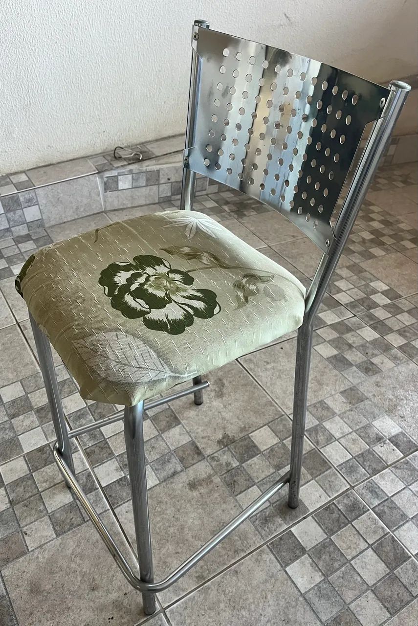 Cadeira/ banqueta de copa 