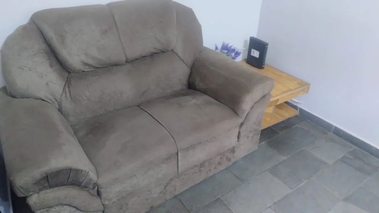 Sofá marrom suede - Foto 2