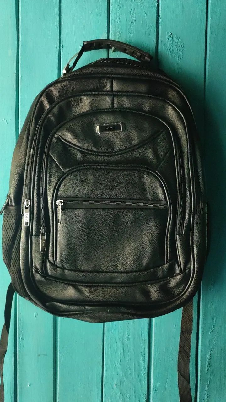 Mochila impermeável nova
