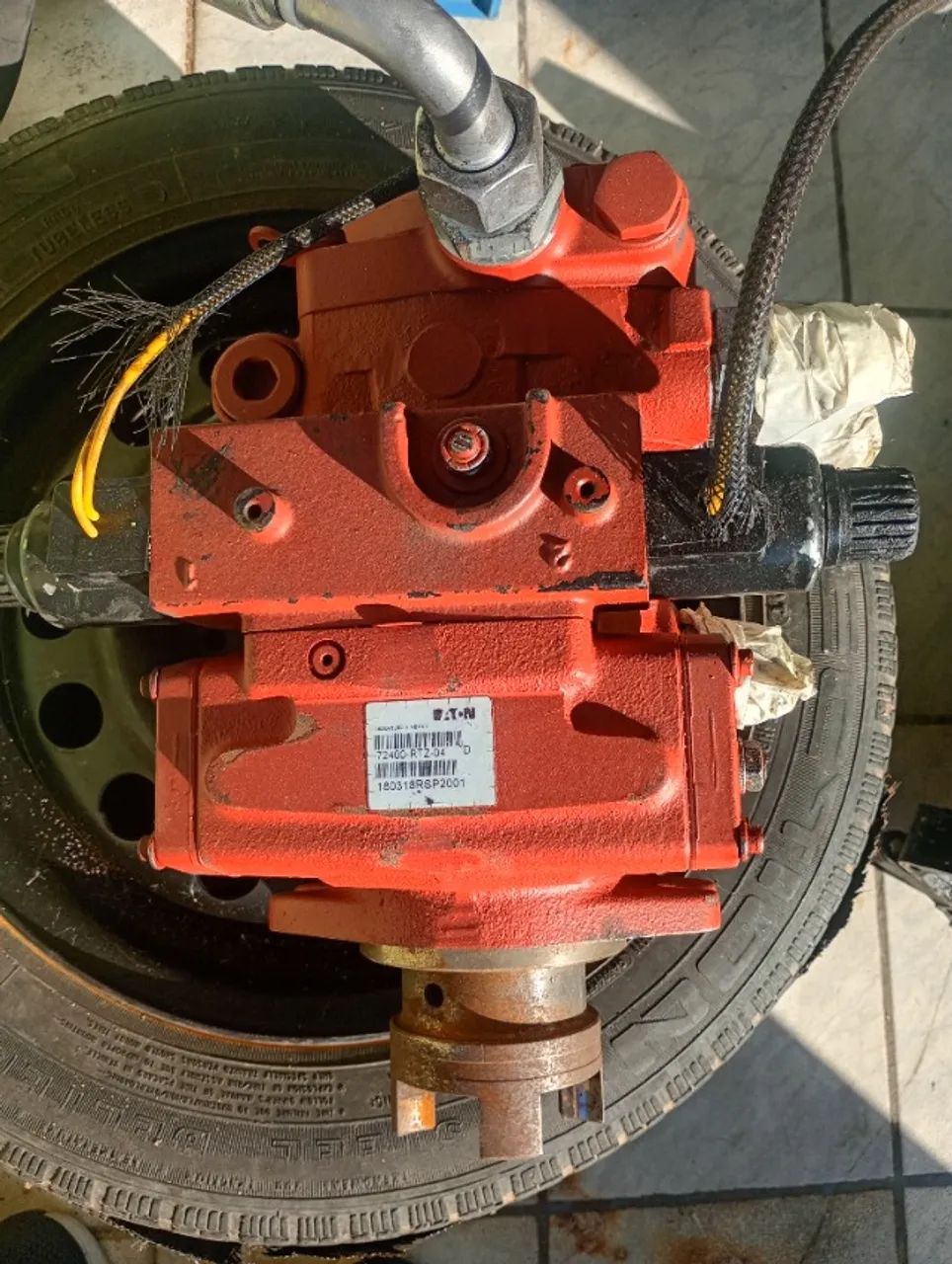 bomba de pistão axial de circuito fechado Eaton/Danfoss - Foto 3