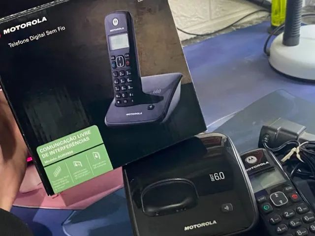 Telefone Sem Fio Motorola AURI2000 DECT 6.0 com Caixa - Foto 2