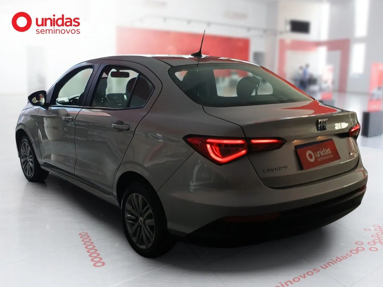 Fiat Cronos Drive 1.3 8V Flex Aut. 2025 - Foto 4