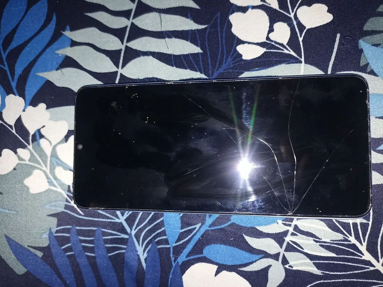 Celular para retirar peças 