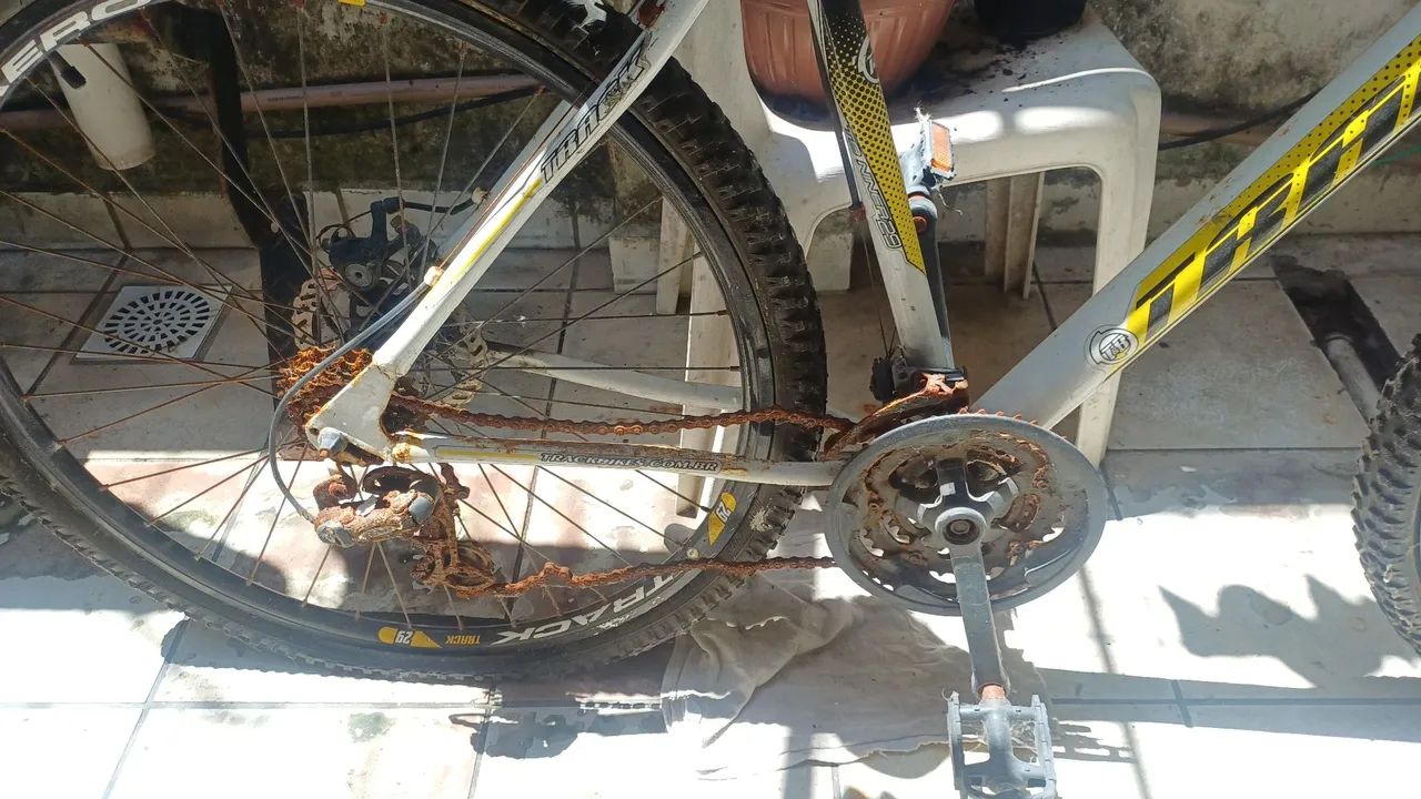 Bicicleta Aro 29 parada - Foto 3