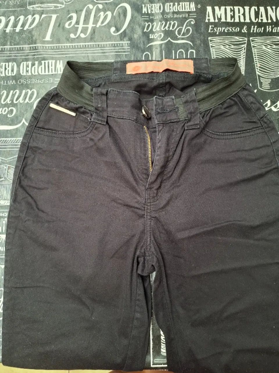 calça jeans preta