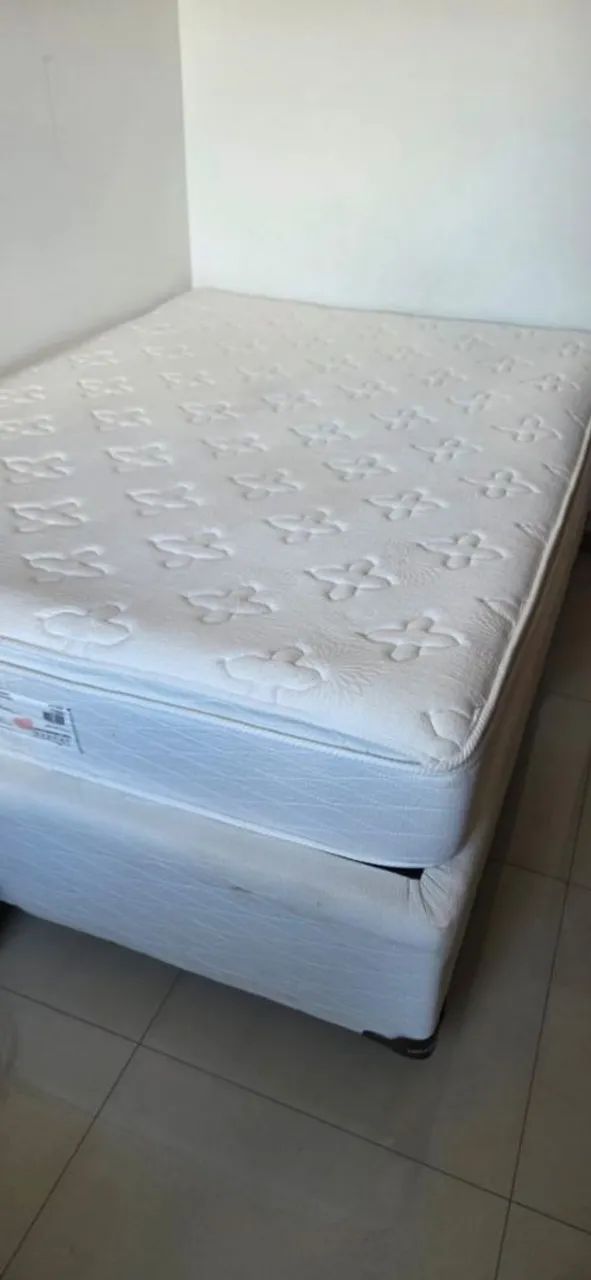 Colchão com pillow top com molas ensacadas e cama box - Foto 4