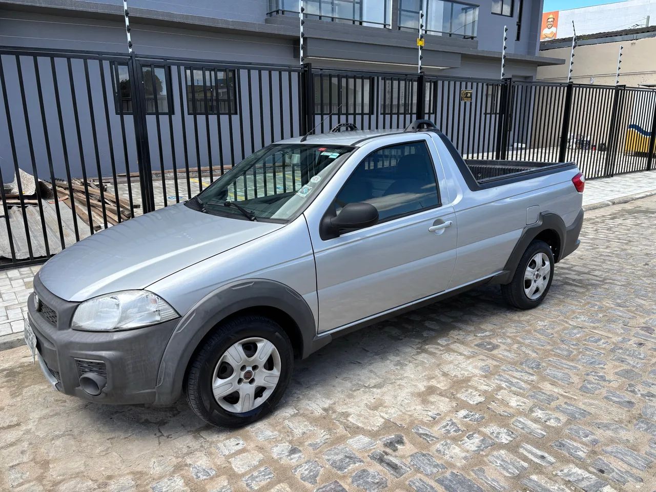 Fiat Strada Working Hard 1.4 Fire Flex 8V CS 2017 - Foto 2