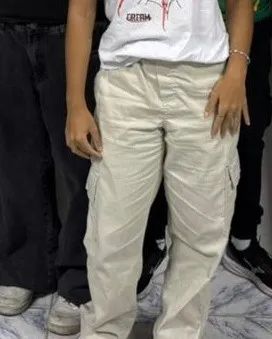 Calça cargo bege tamanho M - Foto 2