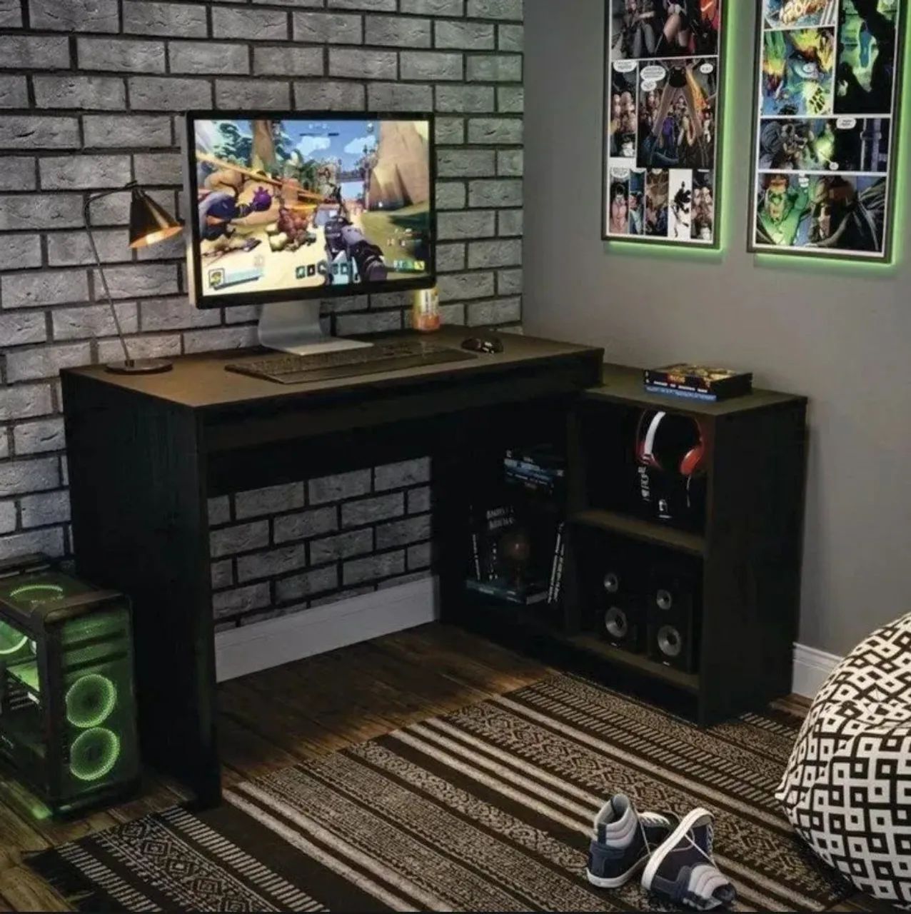 Mesa gamer com nichos 