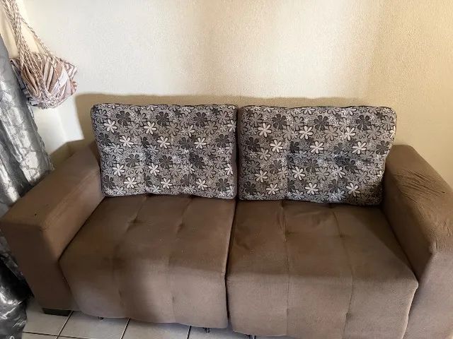 Sofa retrátil e reclinável 