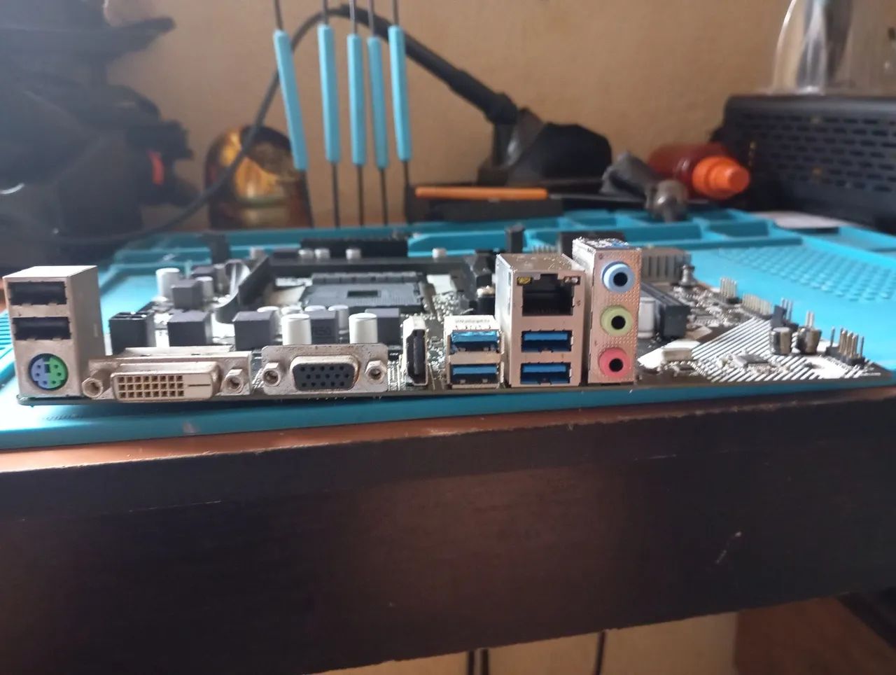 Placa mãe A320M asrock no precinho 100% - Foto 4