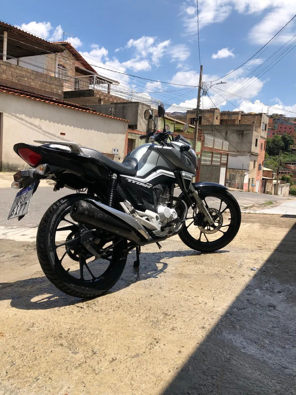 Titan 160