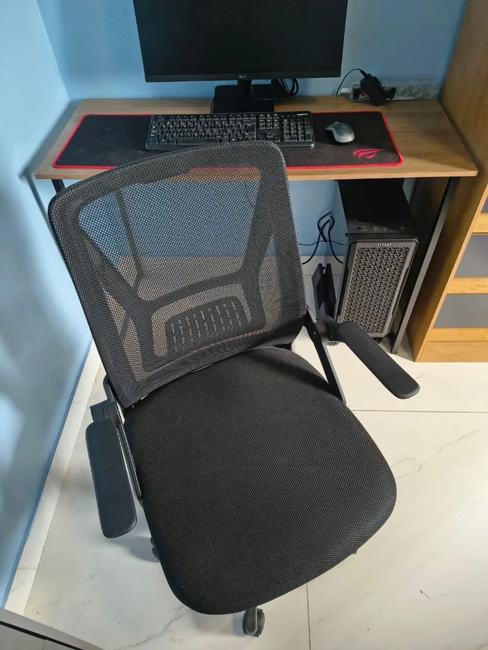 Mesa e cadeira  - Foto 4