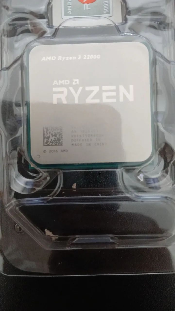 Ryzen 3 2200g + Radeon Vega 8