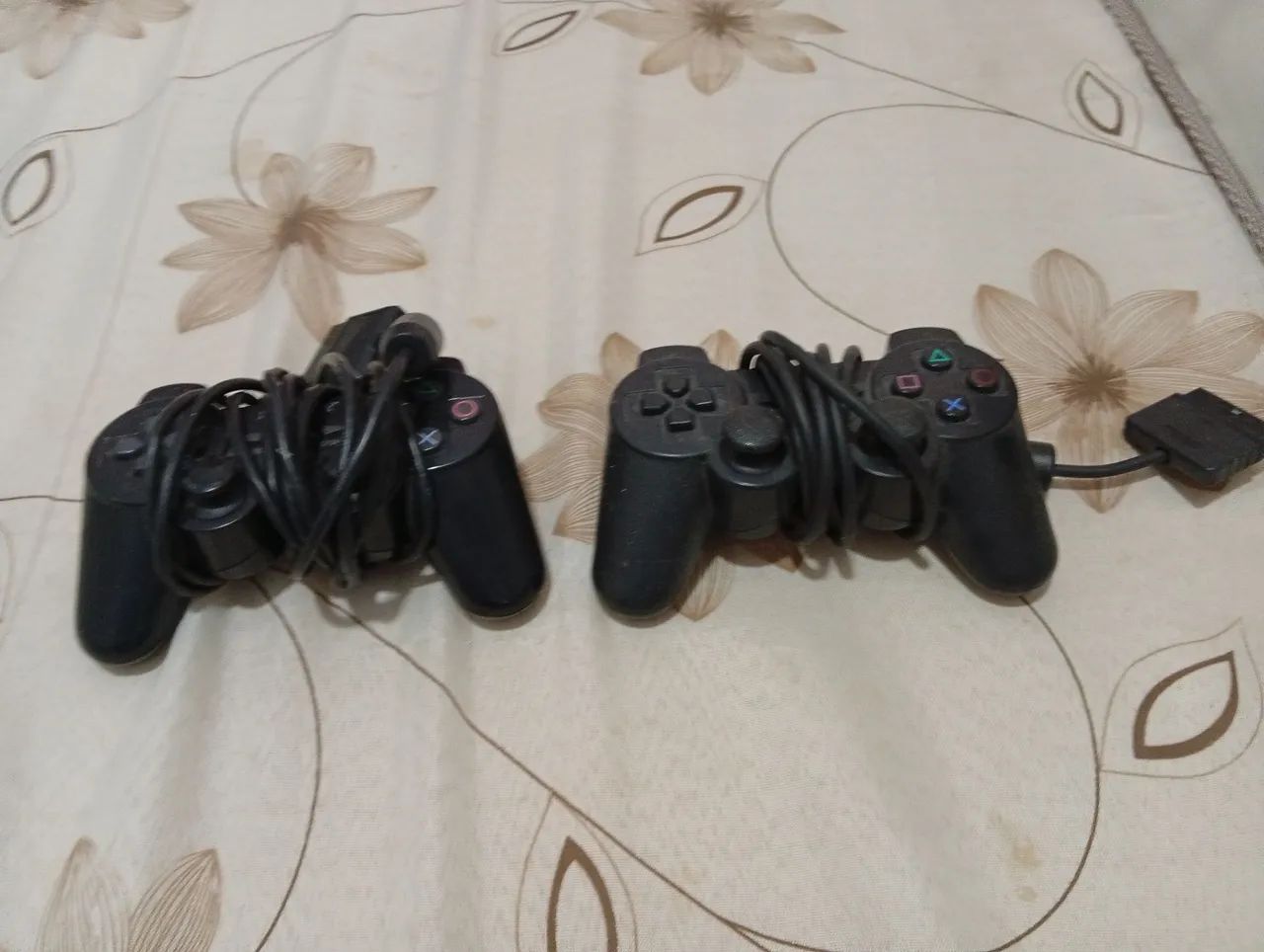 Ps 2 com 2 controles  - Foto 2