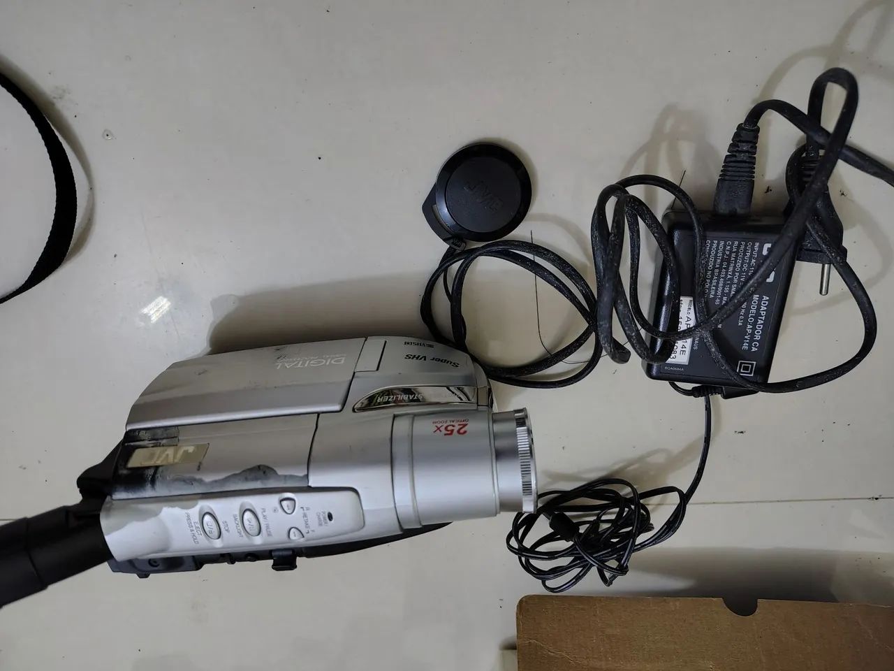 Filmadora JVC colecionável  - Foto 2