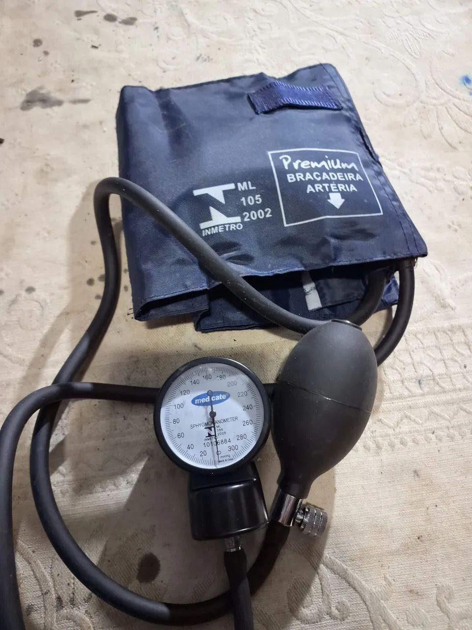 Aparelho  de pressão  manual