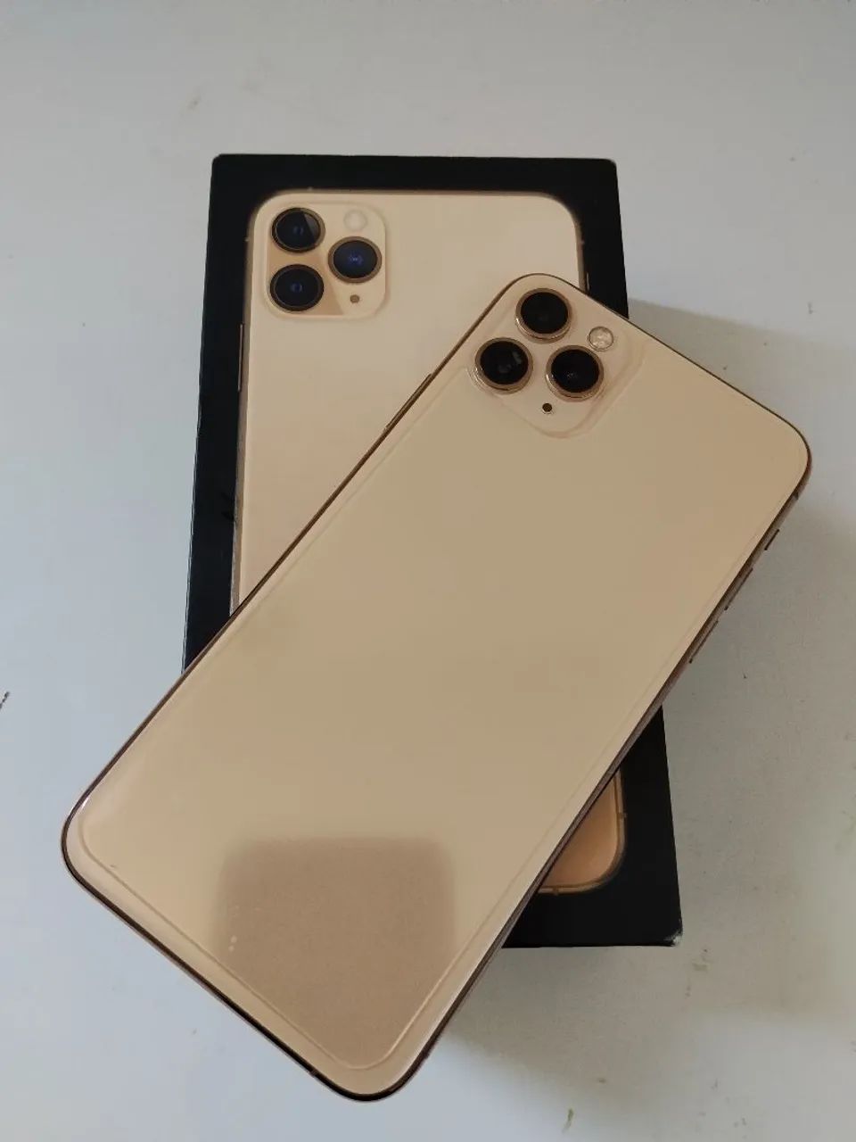 iPhone 11 pro Max 64gb  - Foto 2