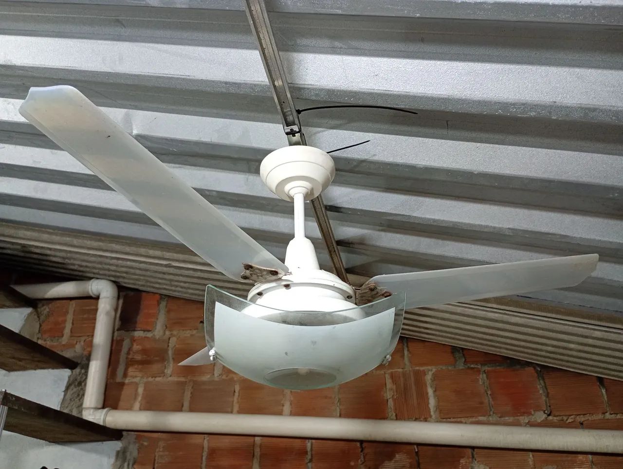 Ventilador com luminária  - Foto 2