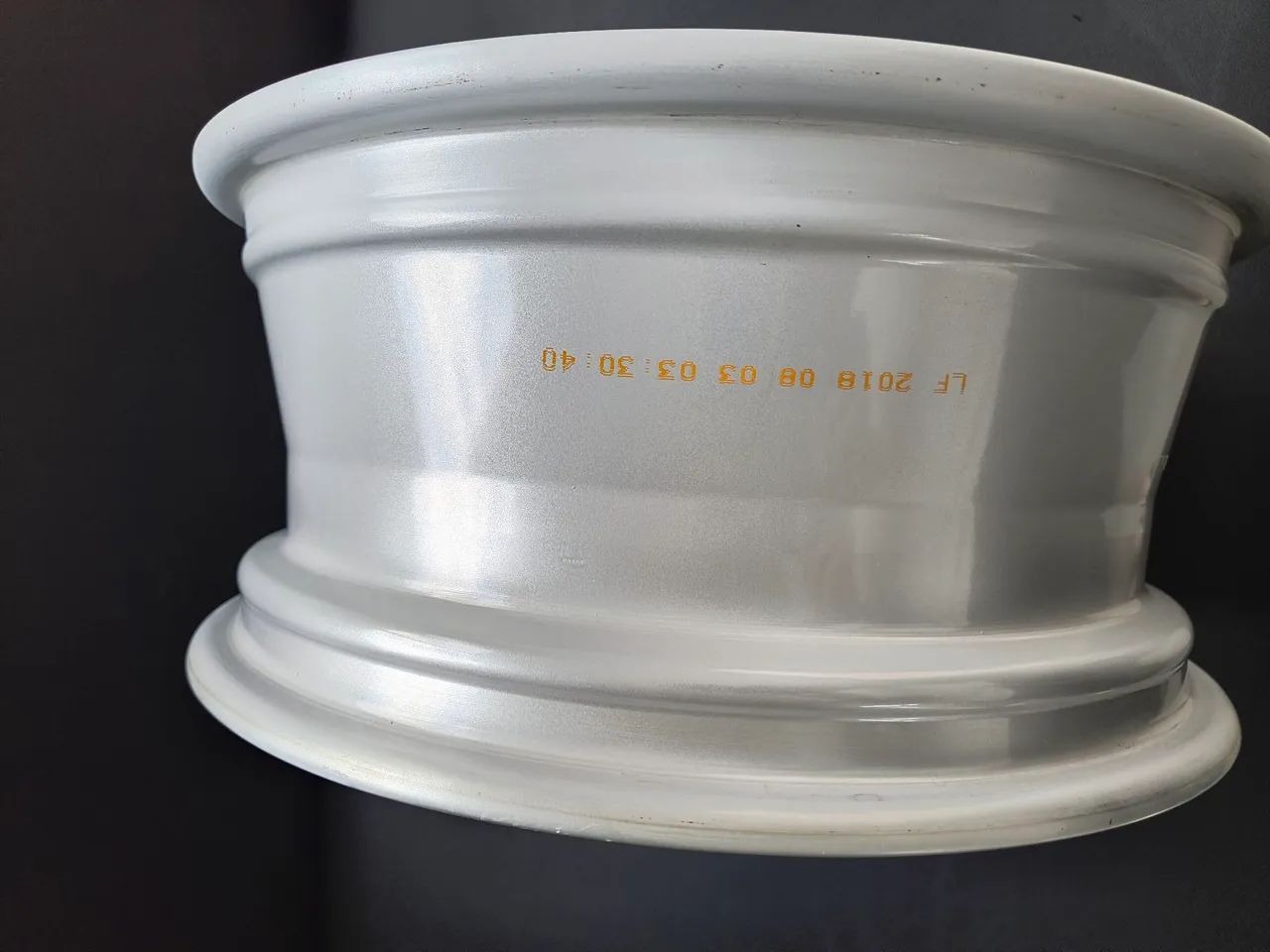 Roda para vw Jetta sem uso  - Foto 5