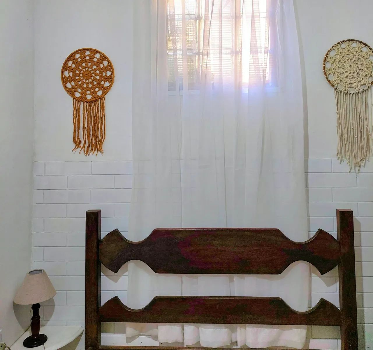 Cama de casal de madeira com colchão. - Foto 3