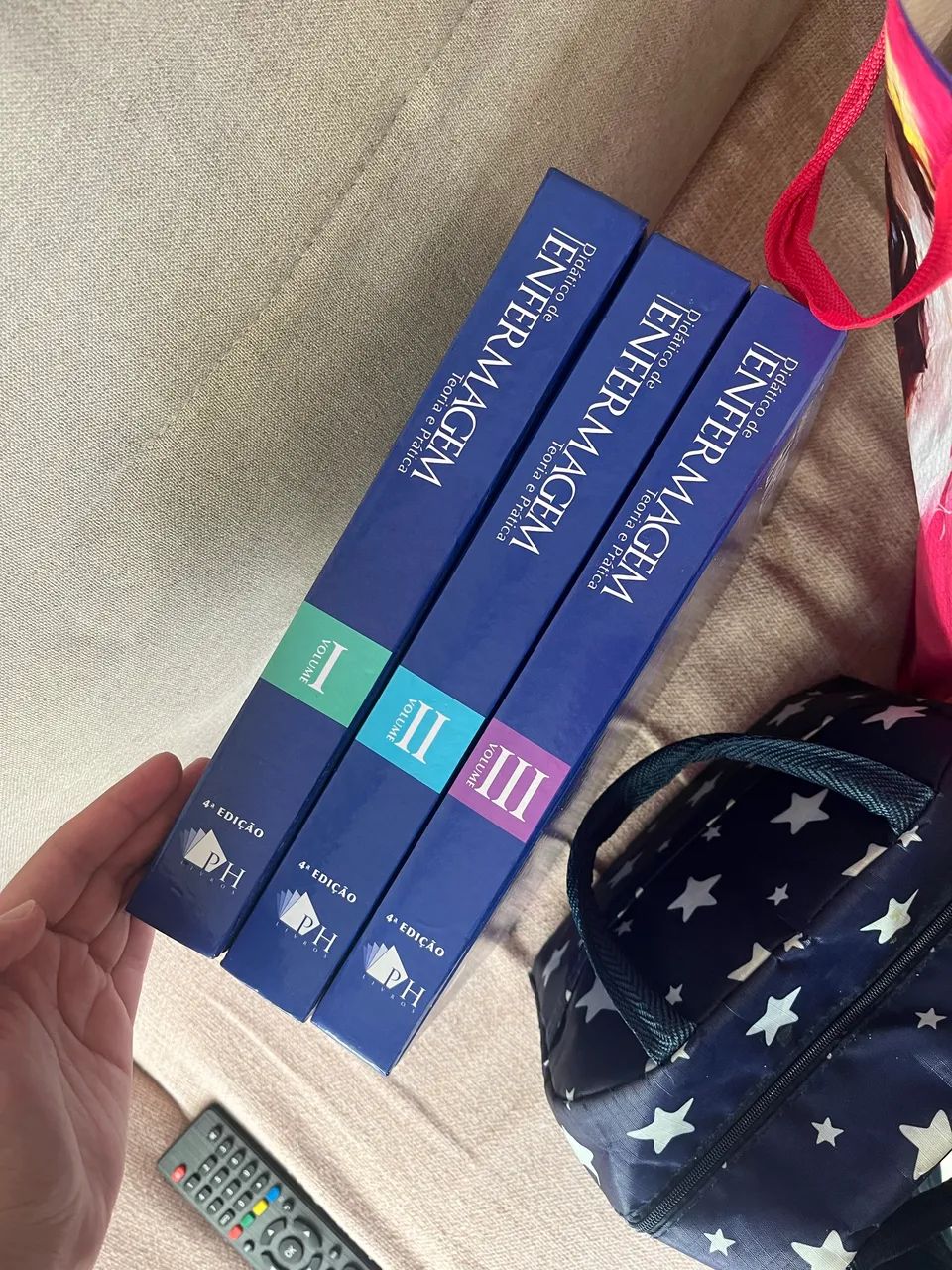 Livros de enfermagem - Teoria e Prática 