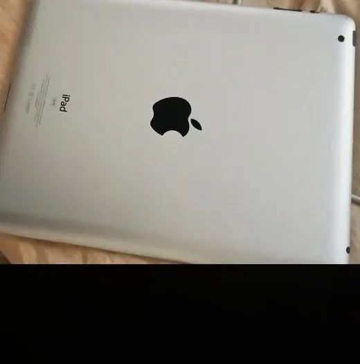 2 IPADS 