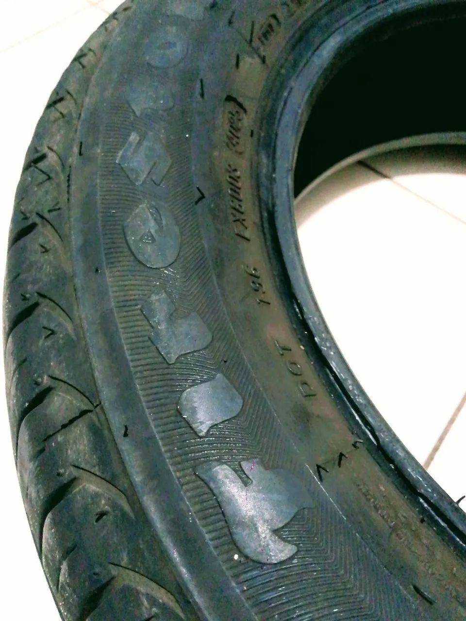 Pneu Firestone 175 65 14 para arrumar